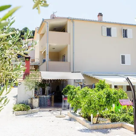 Apartment Gazo Trogir Exterior photo
