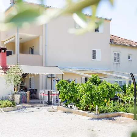 Apartment Gazo Trogir Exterior photo